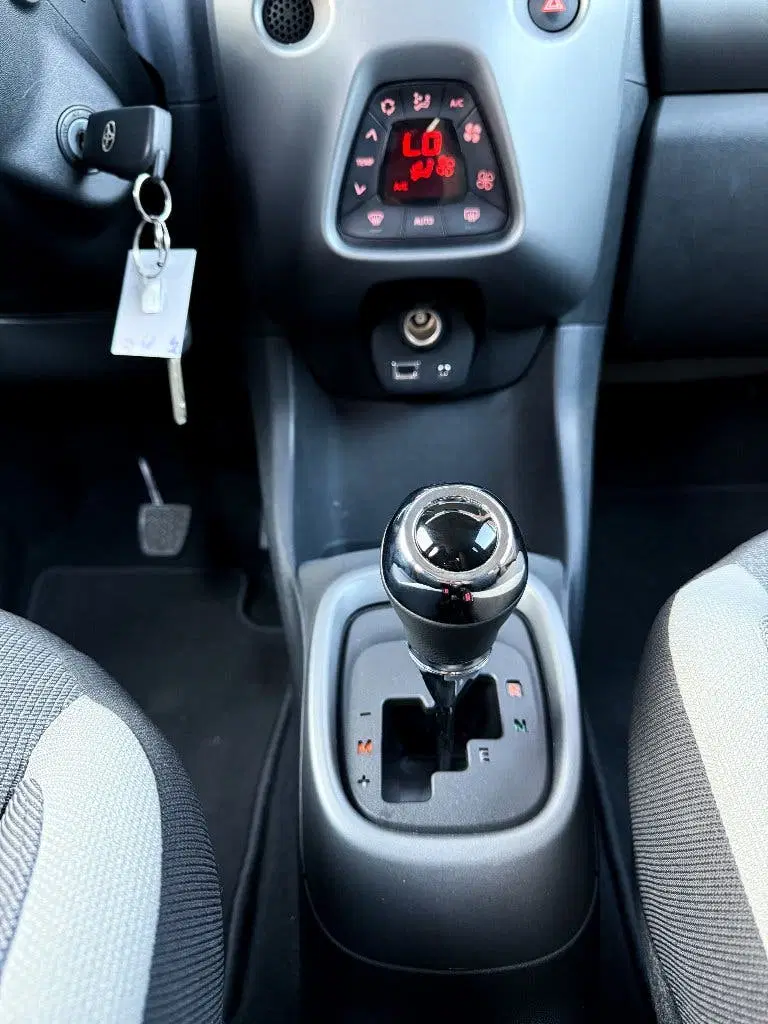 Toyota Aygo 1.0 VVT-i X-Joy Automaat uit 2020, foto 10