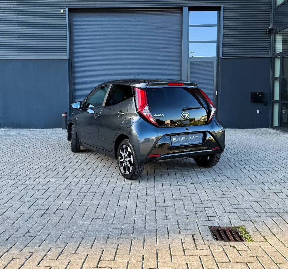 Toyota Aygo 1.0 VVT-i X-Joy Automaat uit 2020, foto 11