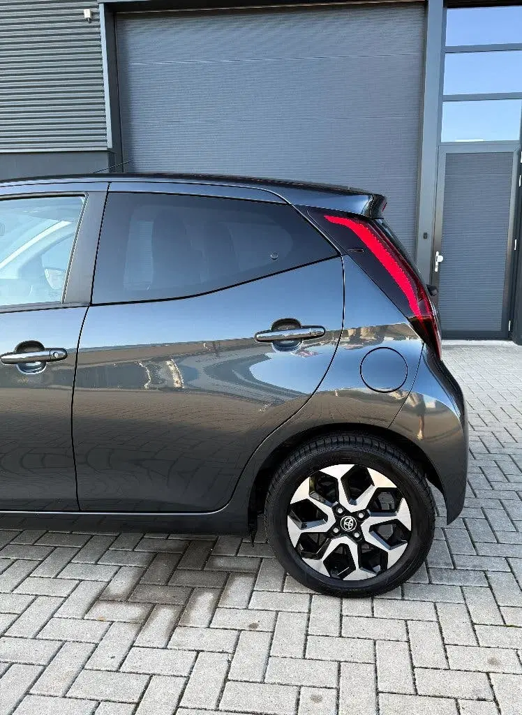 Toyota Aygo 1.0 VVT-i X-Joy Automaat uit 2020, foto 6