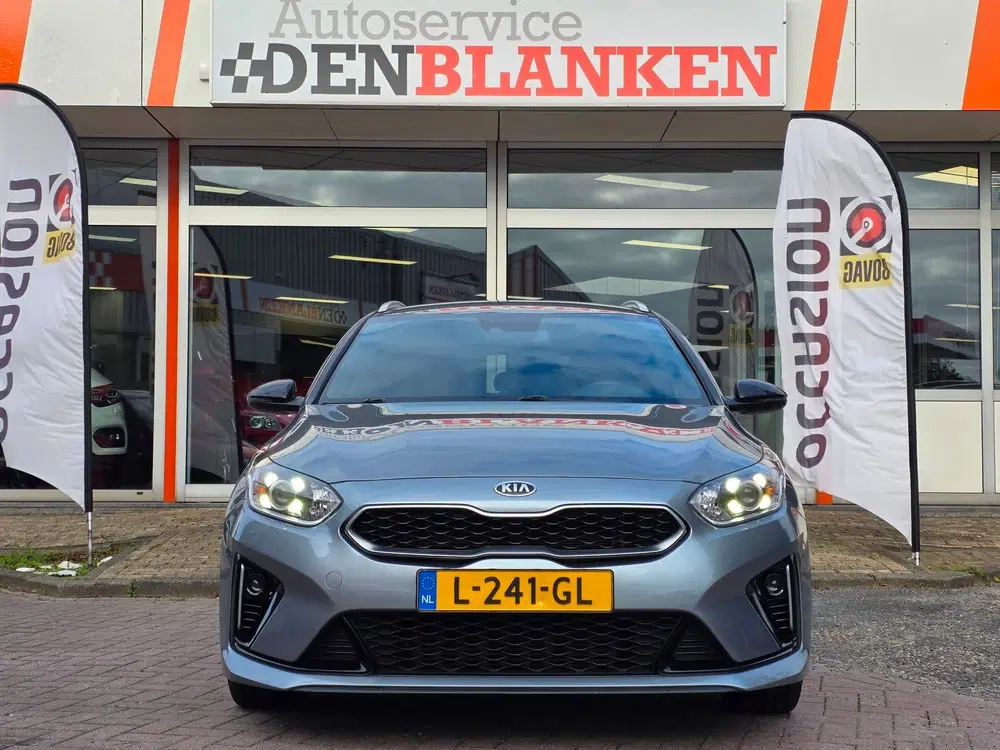 Kia Ceed 1.5 T-GDi MHEV GT-Line Edition Automaat uit 2021, foto 2