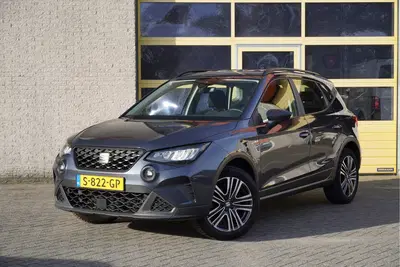 SEAT Arona 1.0 TSI Style BJ2023 Lmv 17" uit 2023
