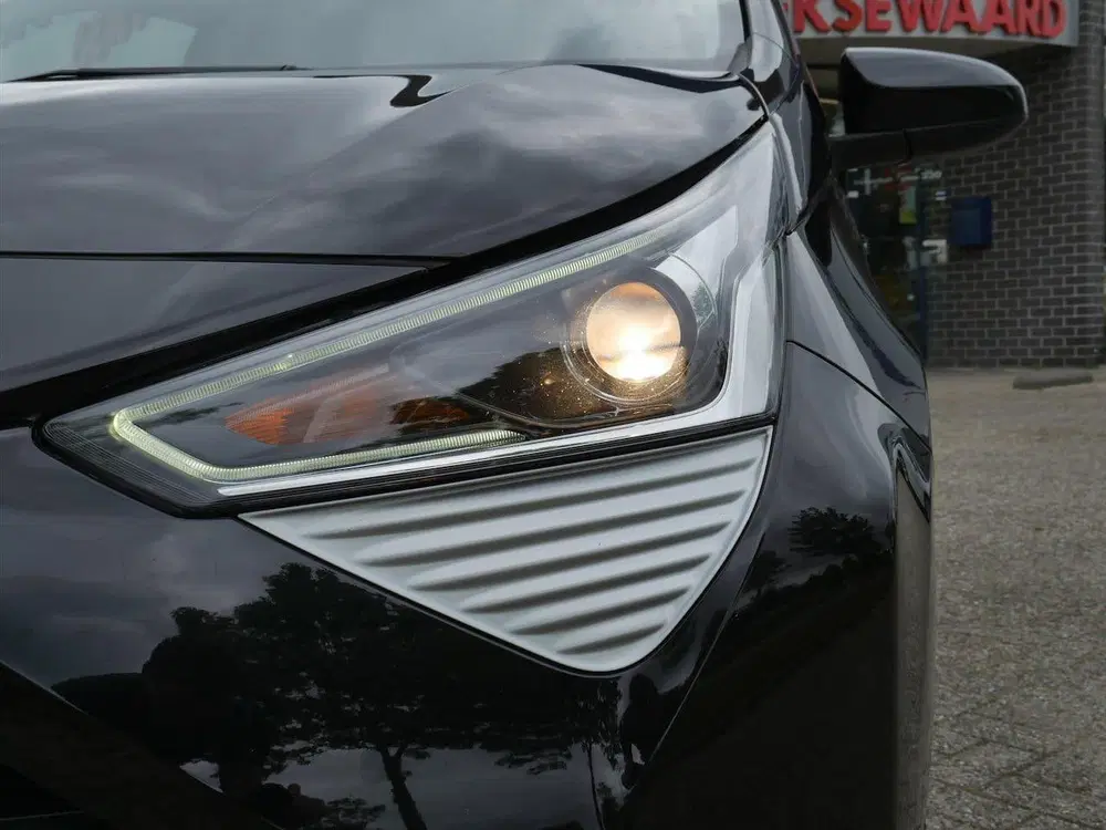 Toyota Aygo 1.0 VVT-i x-cite uit 2021, foto 15