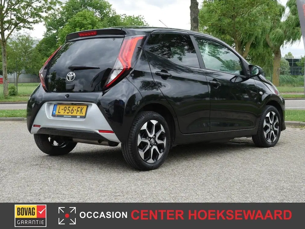 Toyota Aygo 1.0 VVT-i x-cite uit 2021, foto 2