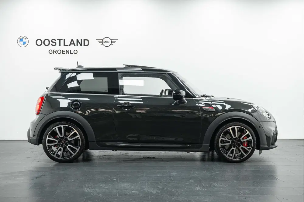 Mini Hatchback John Cooper Works Automaat uit 2023, foto 2