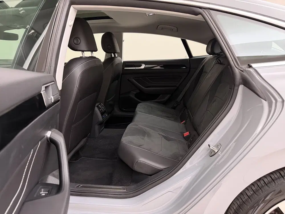 Volkswagen Arteon 1.4 TSI eHybrid Elegance I Panoramadak I E uit 2022, foto 10