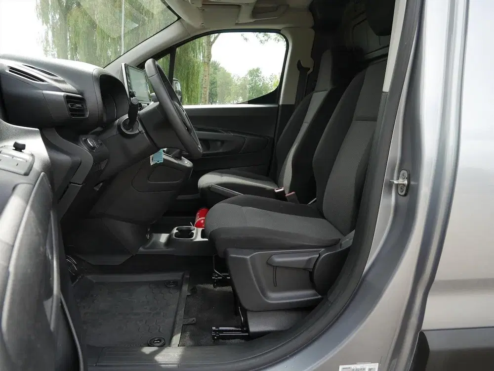 Opel Combo 1.5D L2H1 Edition uit 2022, foto 3