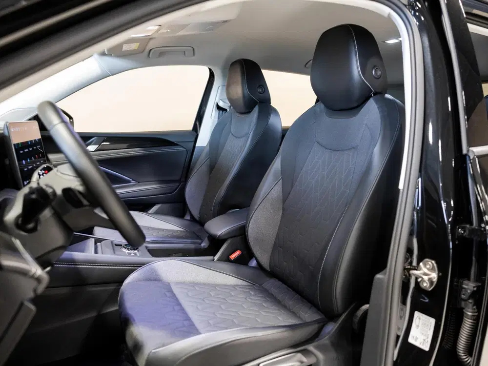 Volkswagen Tiguan 1.5 eTSI Life Edition uit 2025, foto 9
