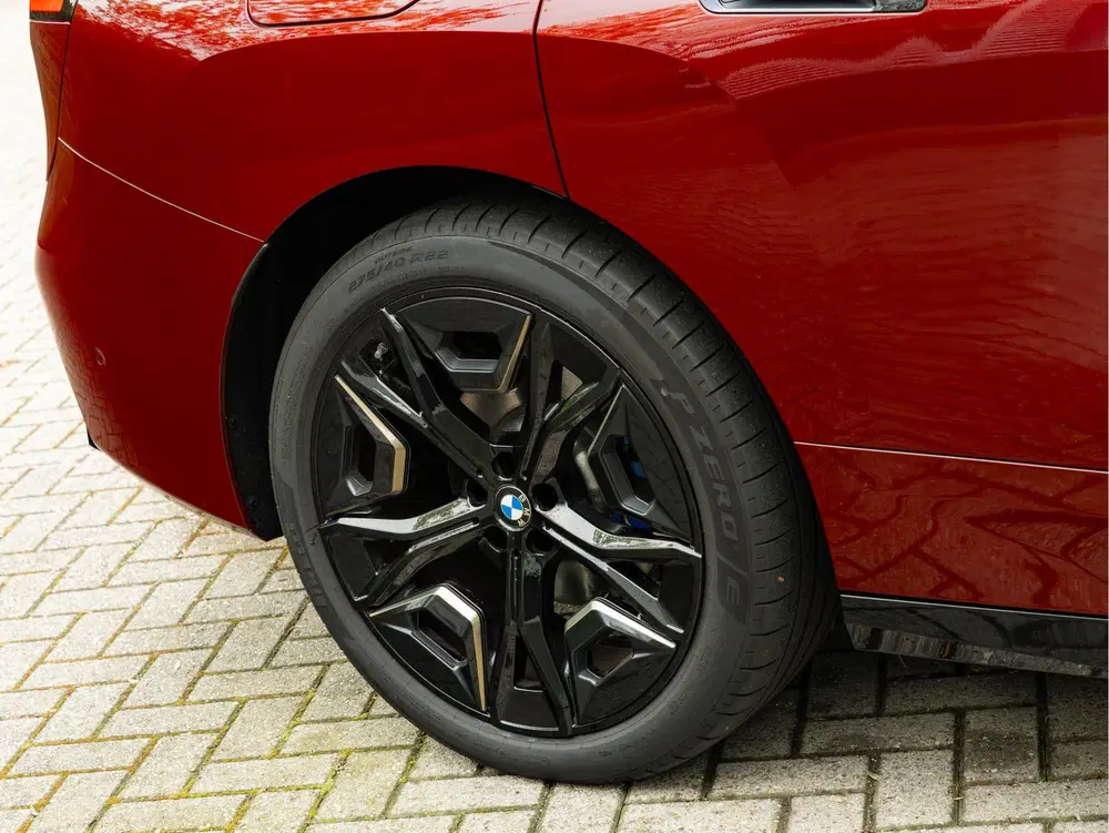 BMW iX xDrive60 112kWh uit 2025, foto 13