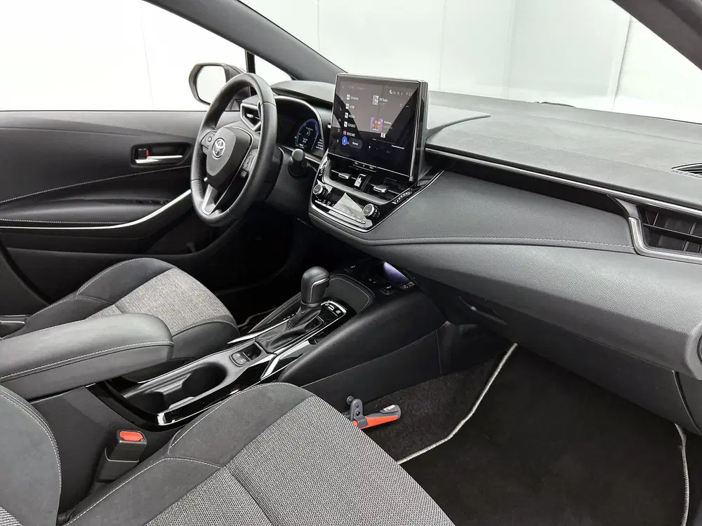 Toyota Corolla Hybrid 140 Dynamic uit 2025, foto 6