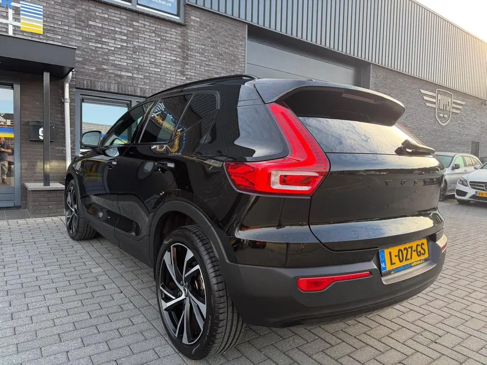 Volvo XC40 1.5 T2 R-Design uit 2021, foto 7