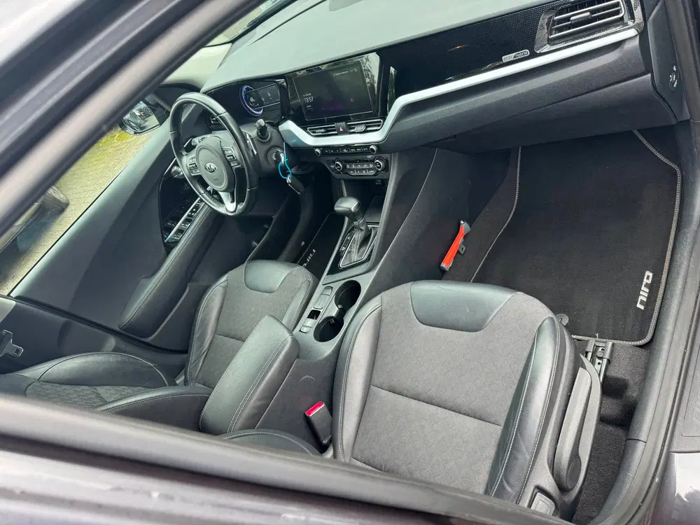 Kia Niro 1.6 GDi Hybrid DynamicLine uit 2019, foto 11