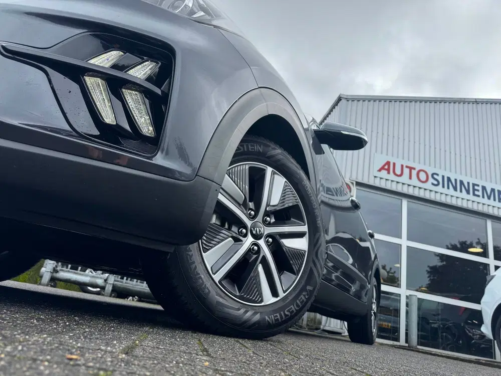 Kia Niro 1.6 GDi Hybrid DynamicLine uit 2019, foto 6