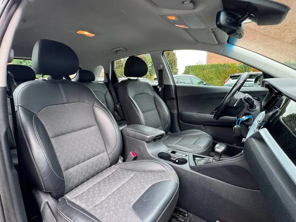 Kia Niro 1.6 GDi Hybrid DynamicLine uit 2019, foto 9