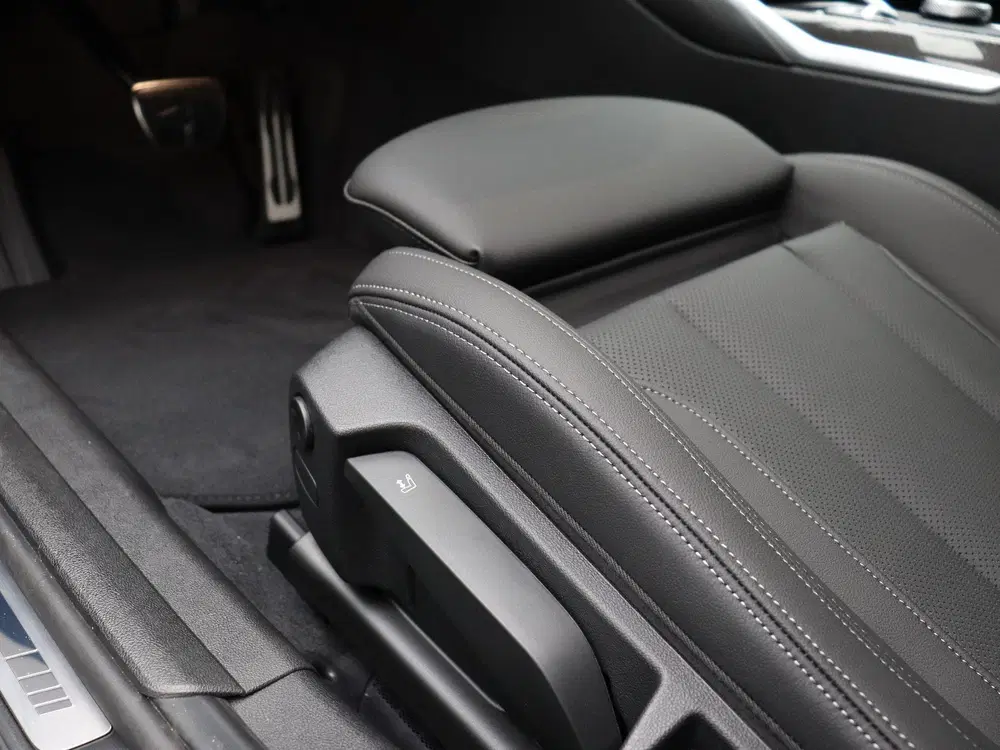 BMW 3-serie Touring 330e M Sportpakket Pro uit 2026, foto 13