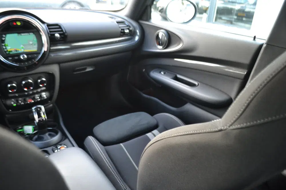 Mini Clubman 2.0 Cooper S ALL4 JOHN COOPER WORKS AUTOMA uit 2019, foto 13