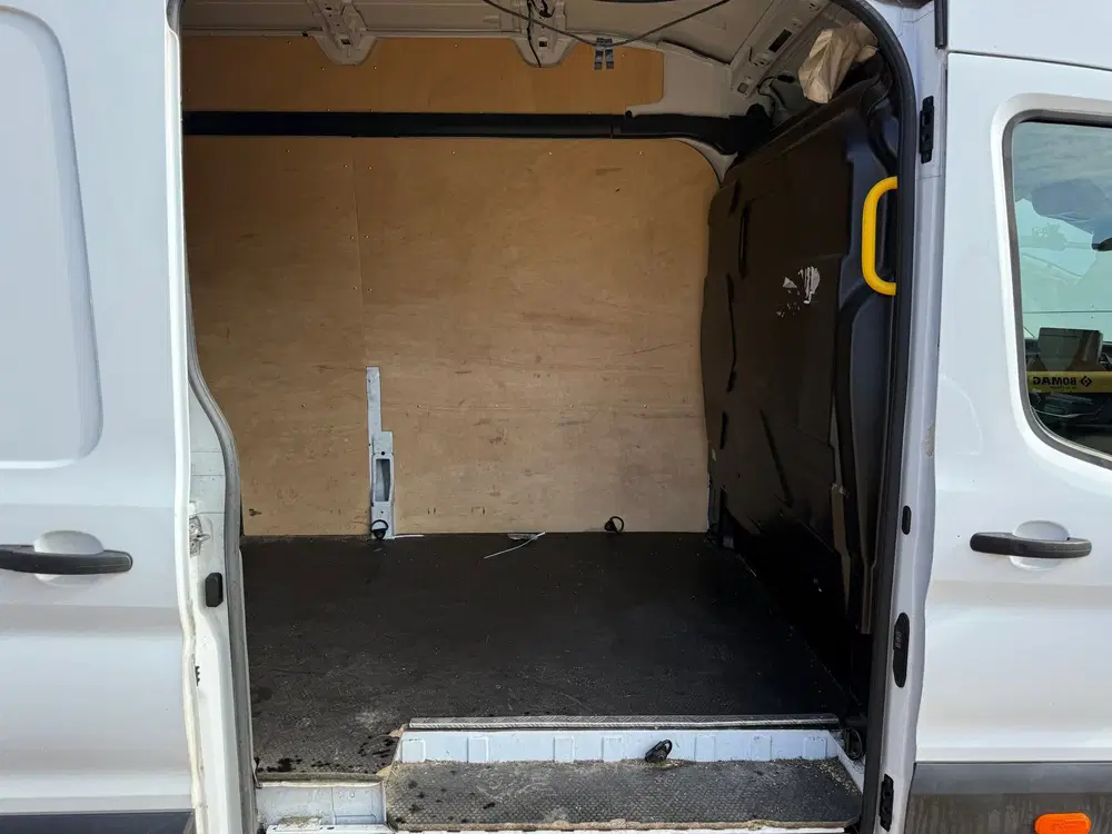 Ford Transit 68kWh 184PK L4H3 316km WLTP 94 uit 2023, foto 10