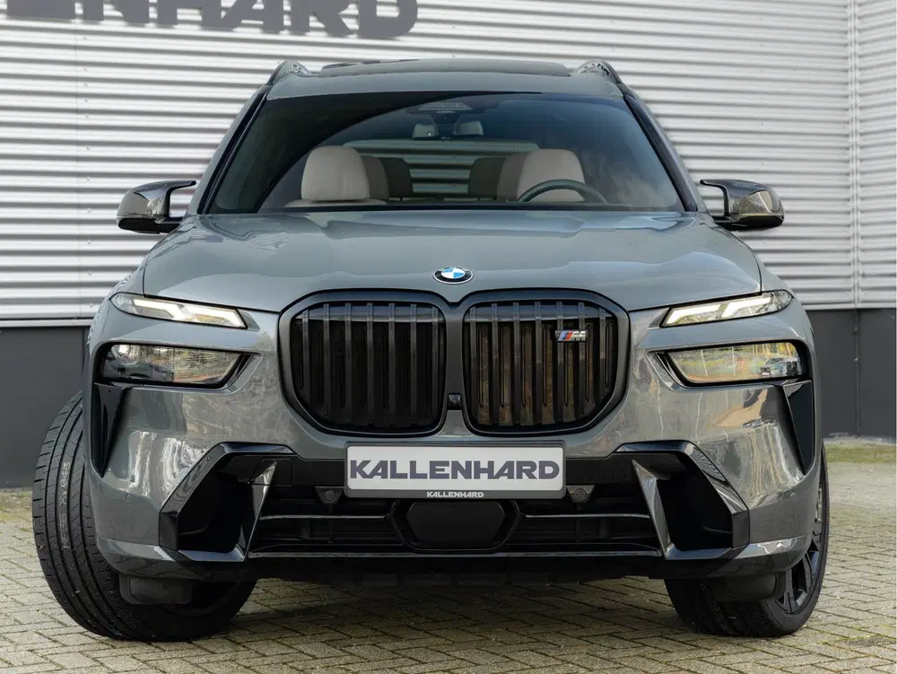 BMW X7 M60i uit 2023, foto 5