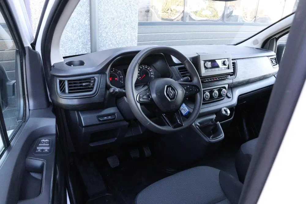 Renault Trafic 2.0 dCi L1H1 l 29.000 KM l AIRCO l C uit 2023, foto 2