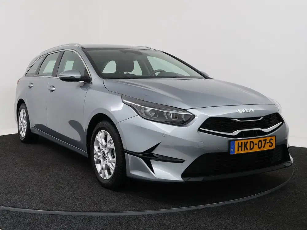 Kia Ceed 1.5 T-GDi DynamicLine uit 2025, foto 15