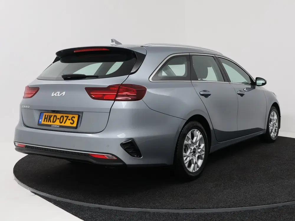 Kia Ceed 1.5 T-GDi DynamicLine uit 2025, foto 2