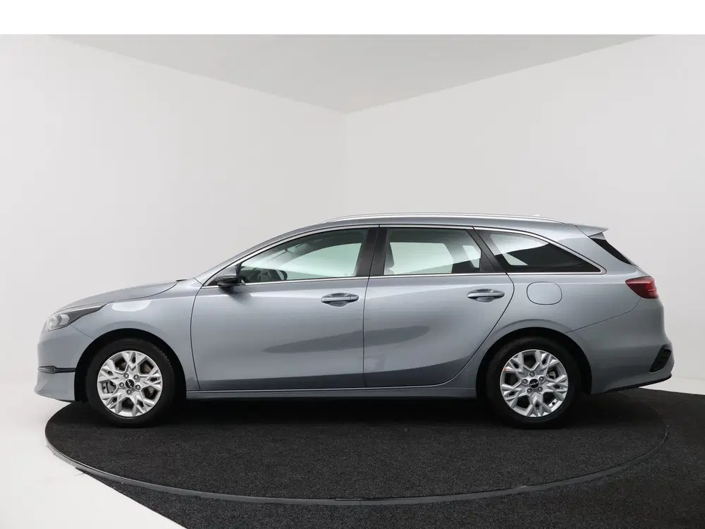Kia Ceed 1.5 T-GDi DynamicLine uit 2025, foto 3
