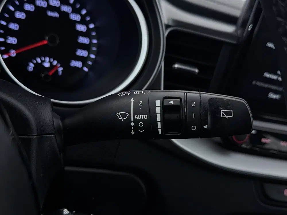 Kia Ceed 1.5 T-GDi DynamicLine uit 2025, foto 9