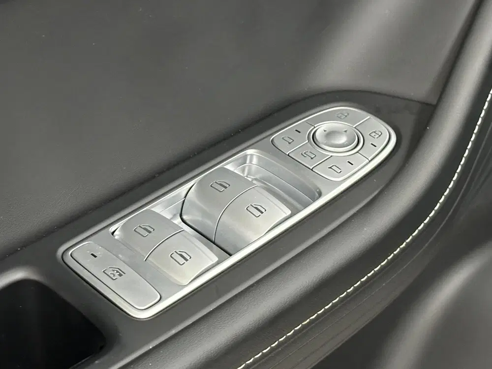 Omoda 5 1.5 T-GDi SHS-H Premium Hybrid uit 2026, foto 10