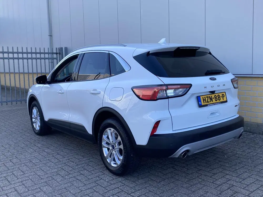Ford Kuga 2.5 PHEV 225 pk Titanium Navigatie-Draadlo uit 2022, foto 4