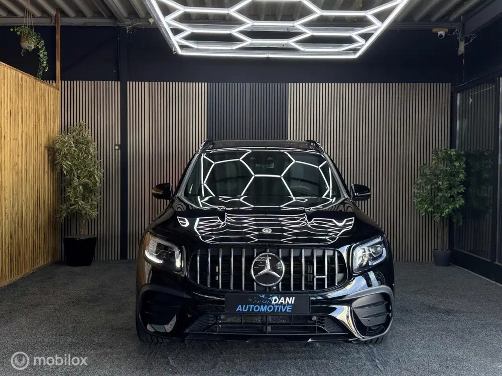 Mercedes-Benz GLB Mercedes GLB AMG 35 4MATIC uit 2020, foto 5