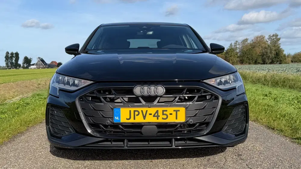 Audi A3 45 TFSI-e plug in hybride S line uit 2025, foto 5