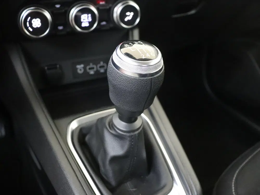 Renault Captur 1.0 TCe 90 Zen uit 2022, foto 14
