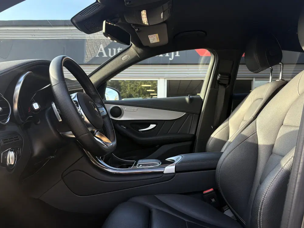 Mercedes-Benz GLC GLC Coupé 300e 4MATIC uit 2022, foto 4