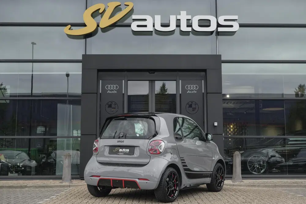 Smart forTwo EQ BRABUS 82pk 18 kWh Edition 1 Panoramada uit 2020, foto 2