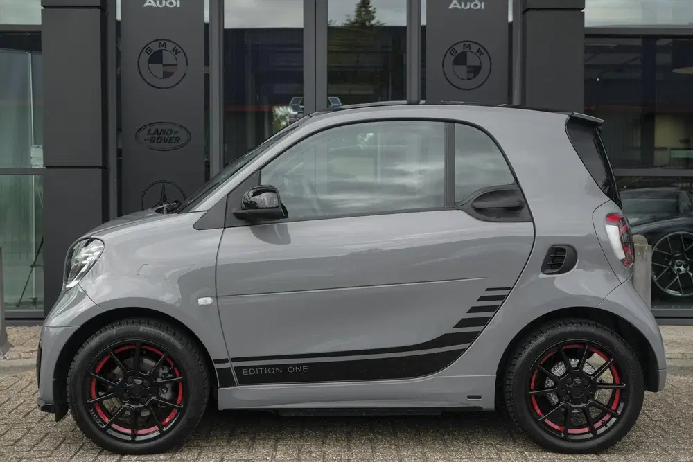 Smart forTwo EQ BRABUS 82pk 18 kWh Edition 1 Panoramada uit 2020, foto 5