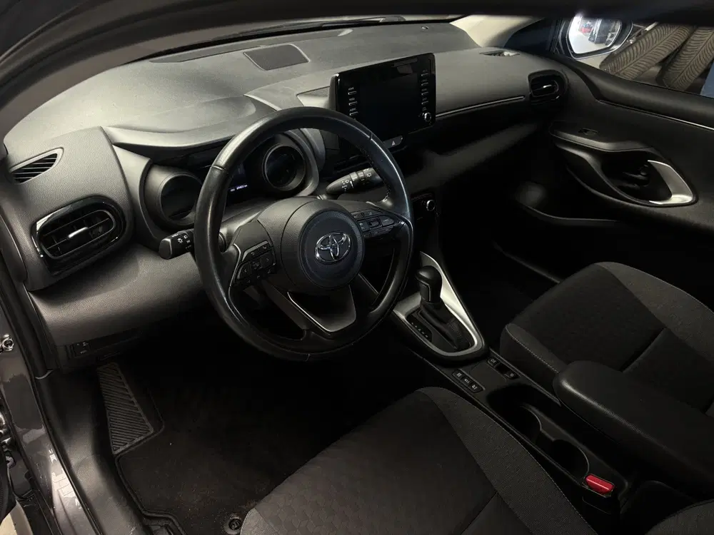 Toyota Yaris 1.5 Hybrid Dynamic Achteruitrijcamera uit 2021, foto 5