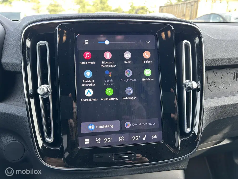 Volvo XC40 Recharge Plus 70 kWh uit 2023, foto 13