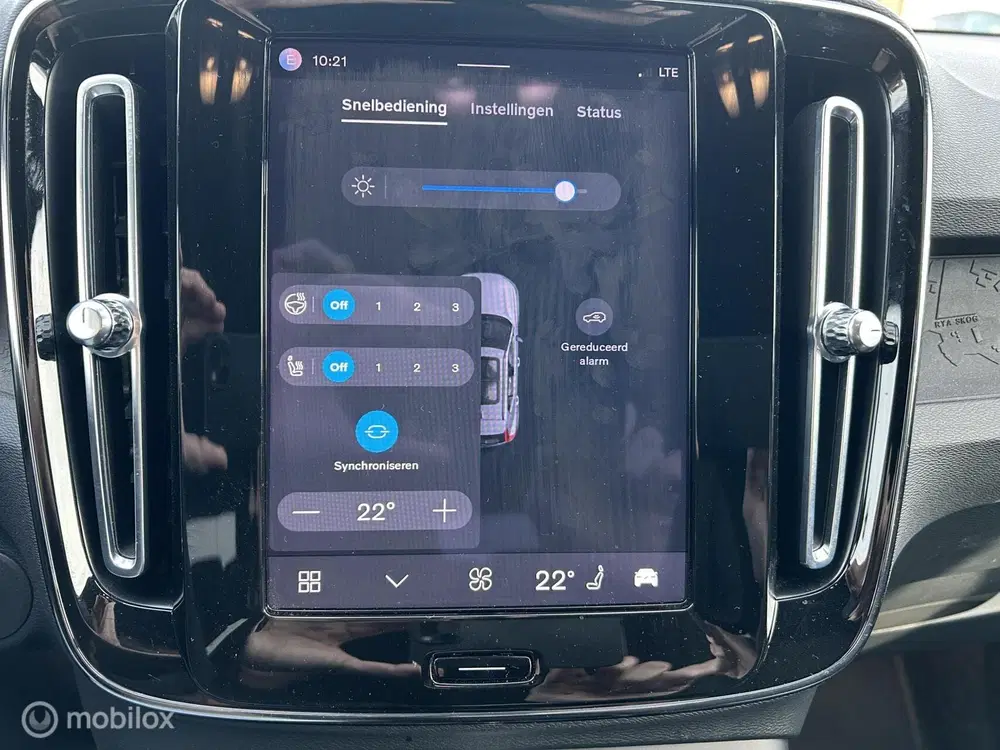 Volvo XC40 Recharge Plus 70 kWh uit 2023, foto 14