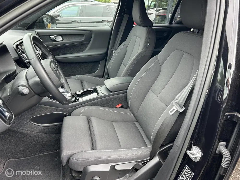 Volvo XC40 Recharge Plus 70 kWh uit 2023, foto 6