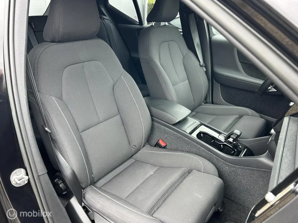 Volvo XC40 Recharge Plus 70 kWh uit 2023, foto 7