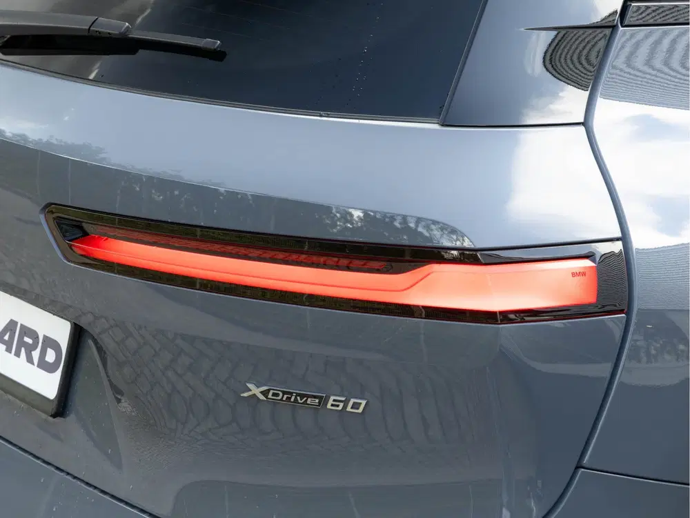 BMW iX xDrive60 112kWh uit 2025, foto 12
