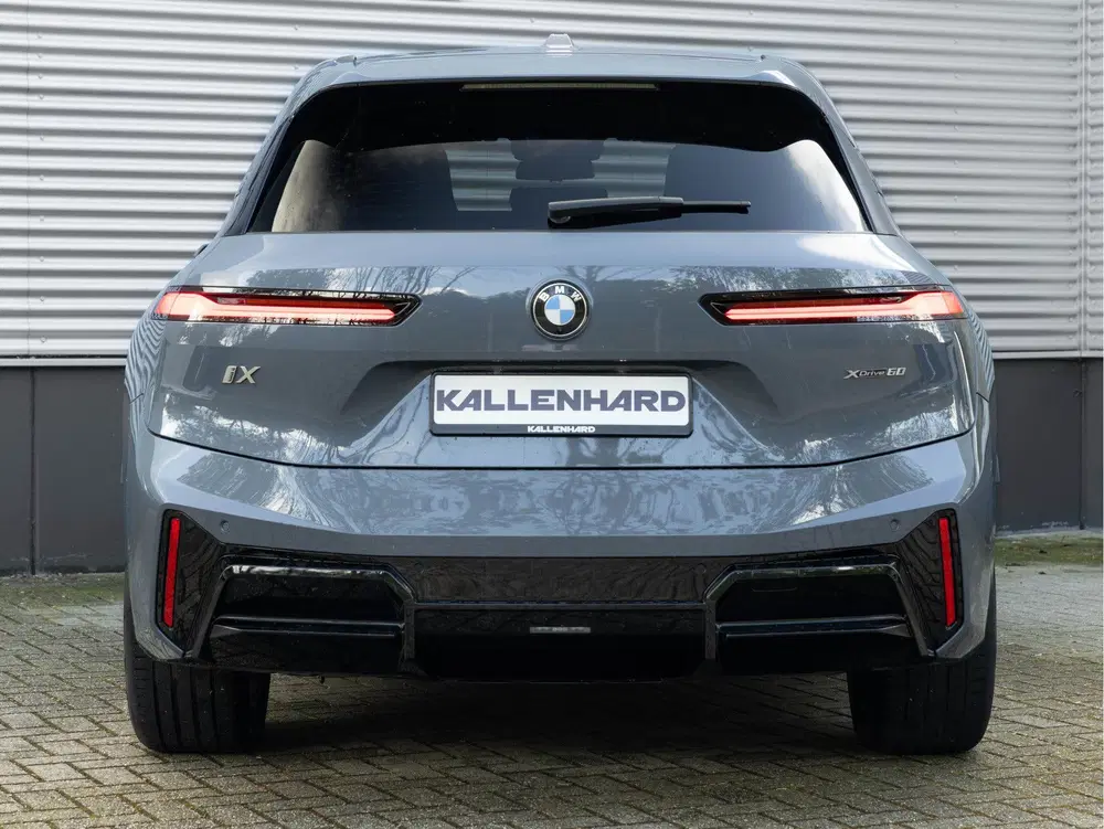 BMW iX xDrive60 112kWh uit 2025, foto 6