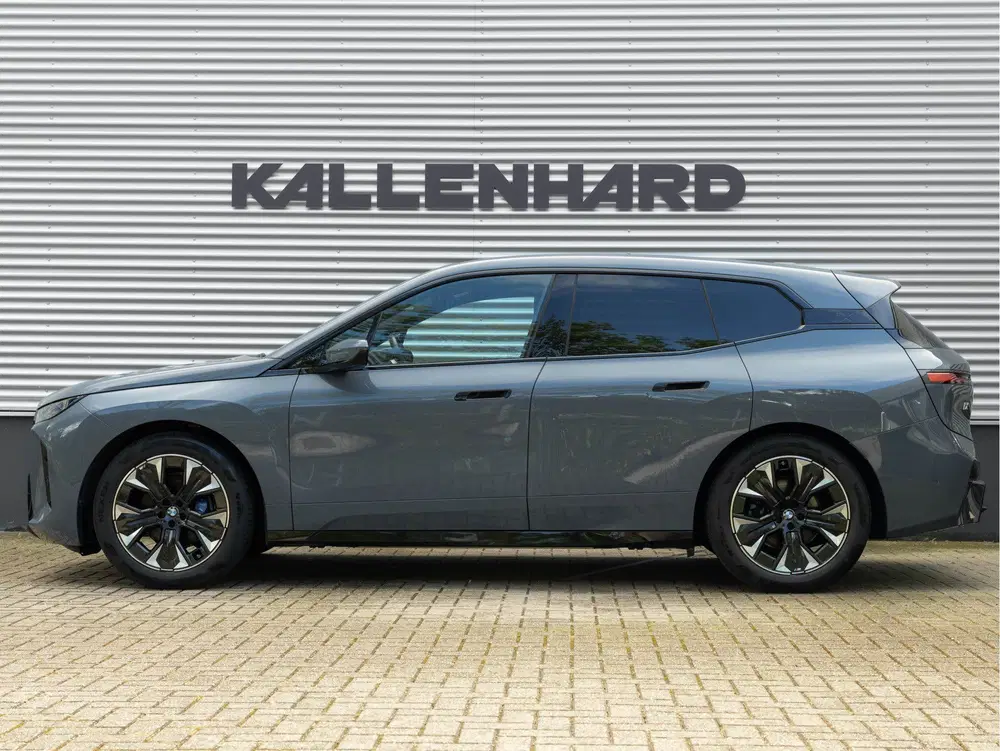 BMW iX xDrive60 112kWh uit 2025, foto 7