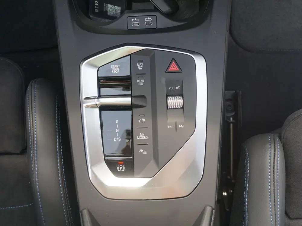 BMW 1-serie 5-deurs 120 uit 2026, foto 12
