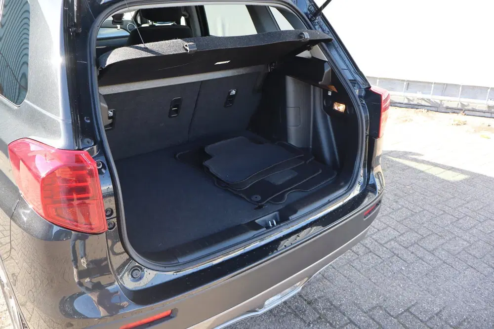Suzuki Vitara 1.0 Boosterjet Select I Automaat I stoelve uit 2019, foto 4