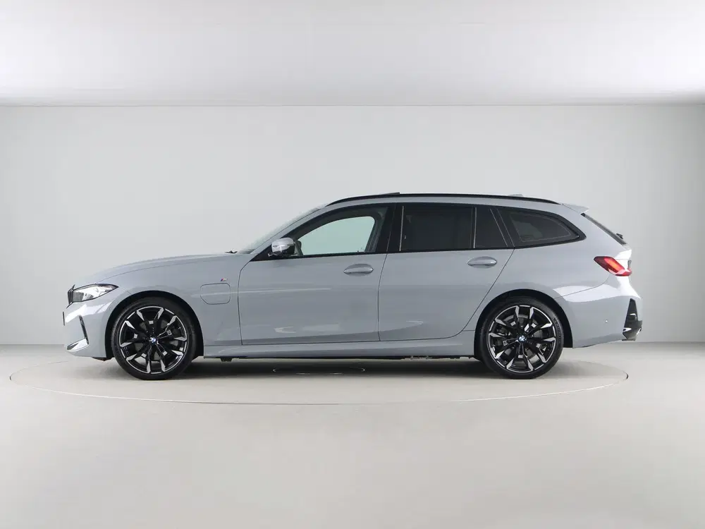 BMW 3-serie 330e Touring M-Sport (bj 2025 uit 2025, foto 12