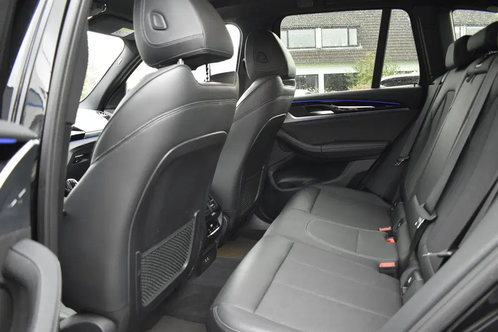 BMW X3 XDrive20i High Executive uit 2020, foto 15