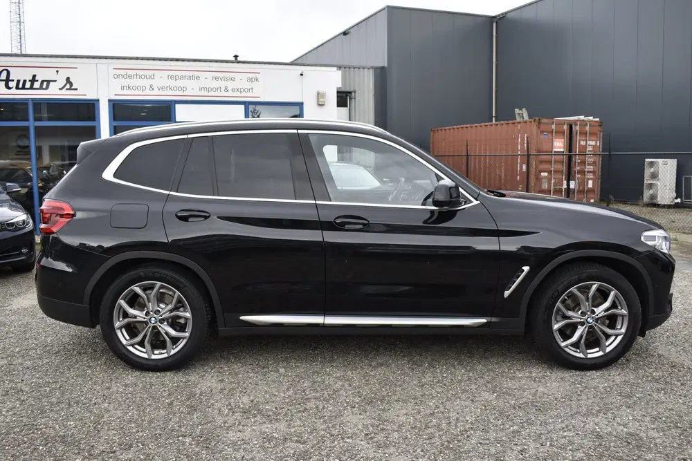 BMW X3 XDrive20i High Executive uit 2020, foto 3