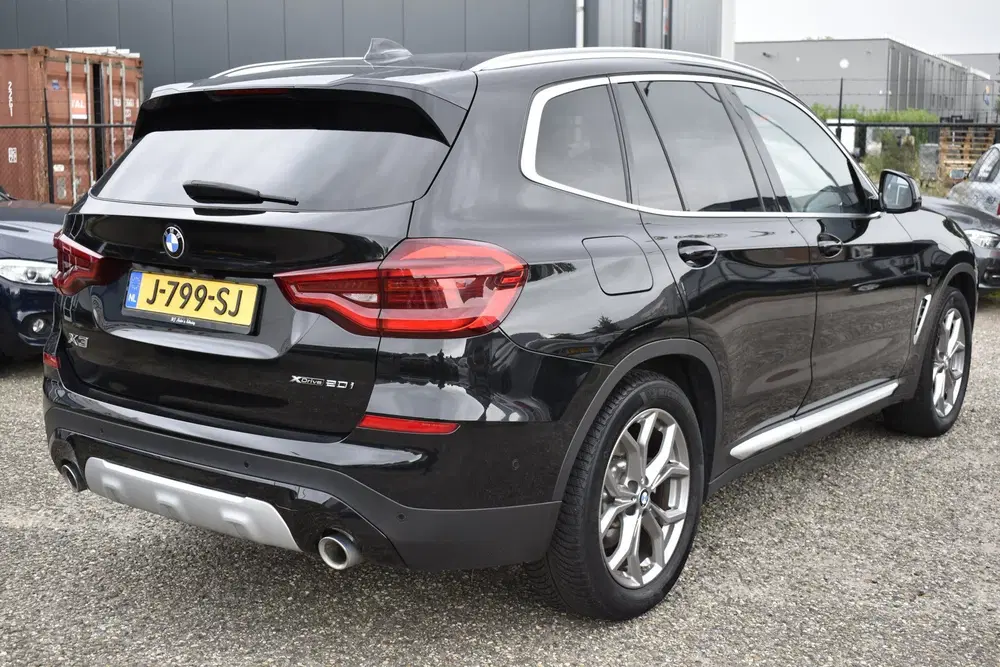 BMW X3 XDrive20i High Executive uit 2020, foto 4