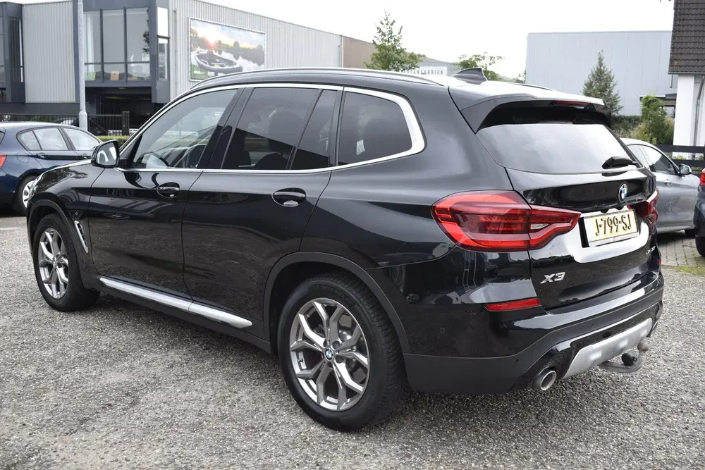 BMW X3 XDrive20i High Executive uit 2020, foto 6
