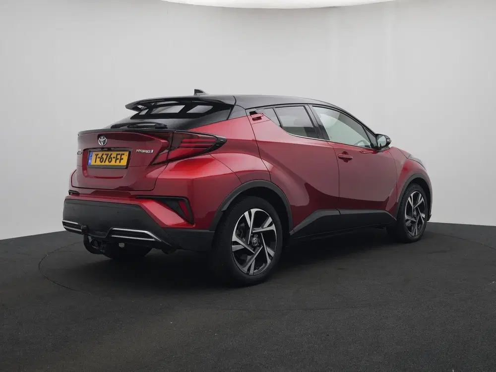 Toyota C-HR 2.0 Hybrid Executive uit 2022, foto 2